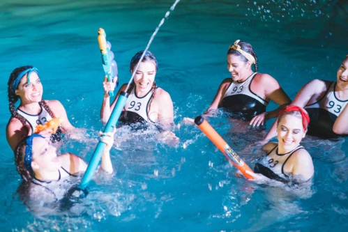 90s-hip-hop-girls-playing-in-pool