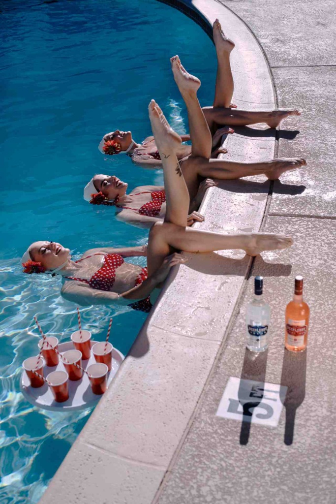 deep-eddy-vodka-marketing-party-synchronized-swimmer-perform