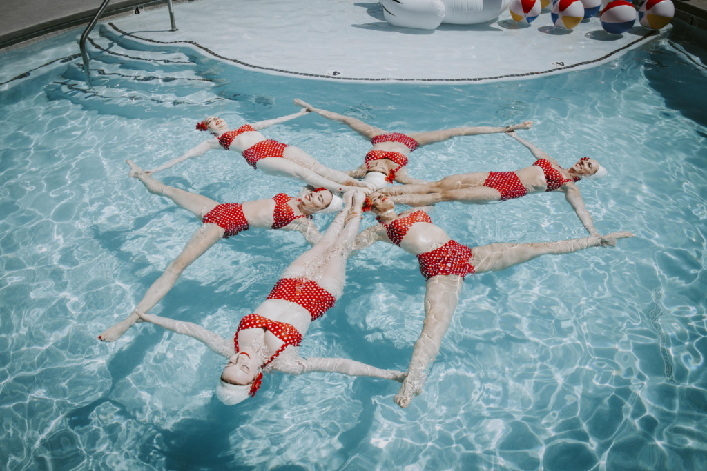 Pin Up Girls - Wet Swim Show - Floating Together