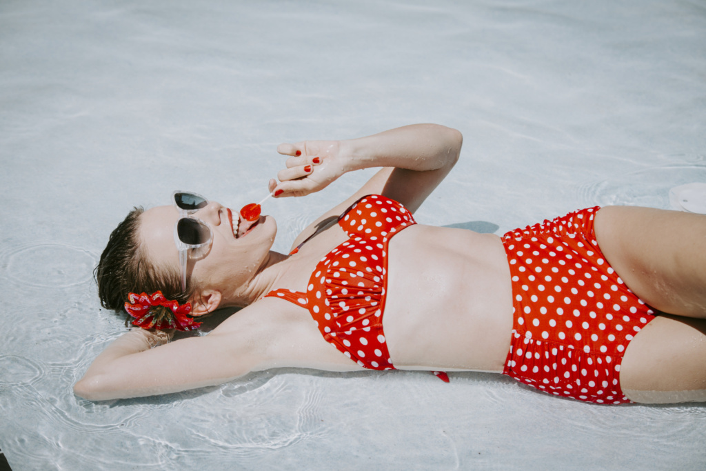 Wet Swim Show - PIN UP Diana Care - red polka dot bikini with sucker